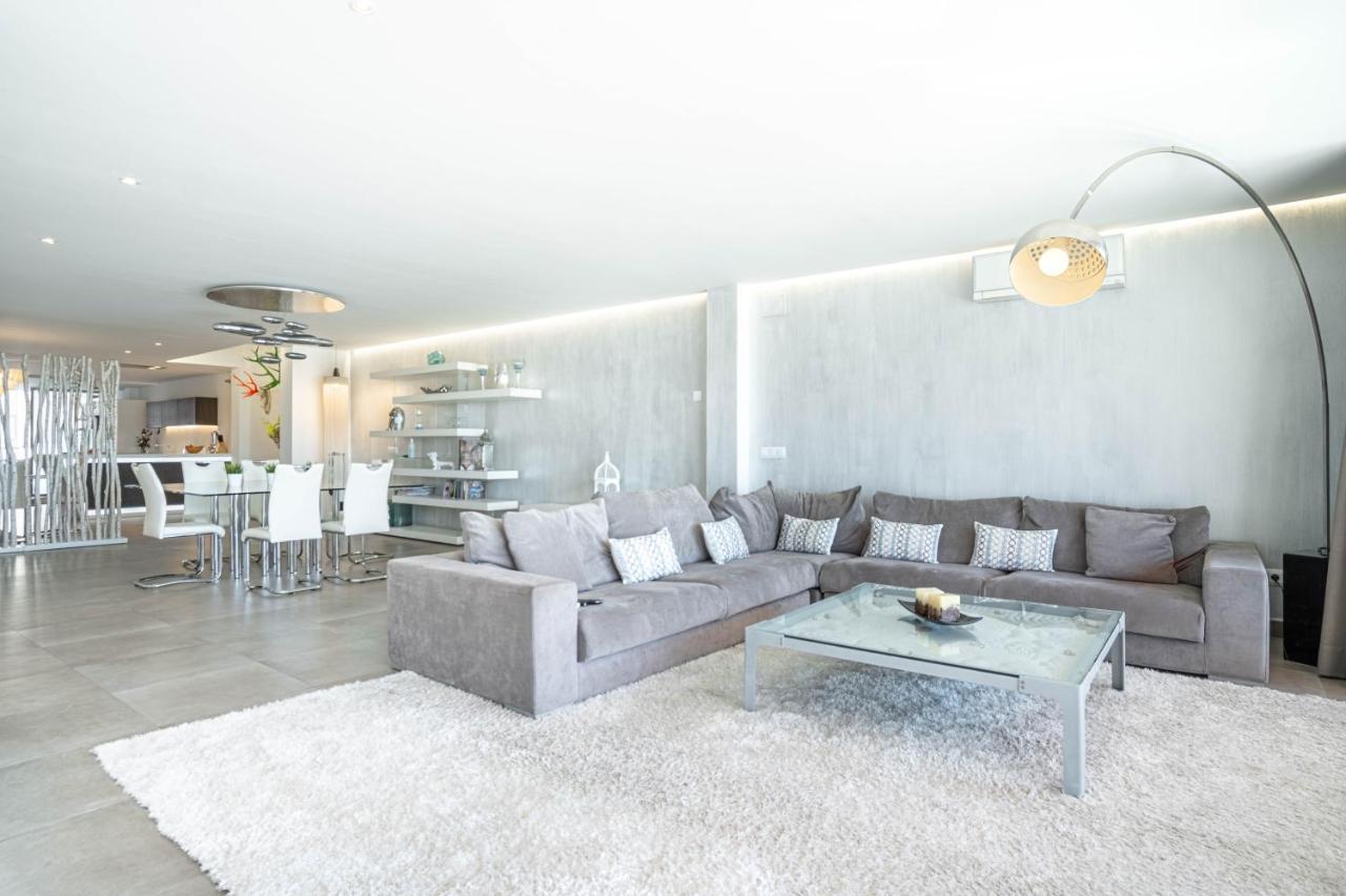 Grand Terrace Apartment In Puerto De Alcudia Eksteriør bilde