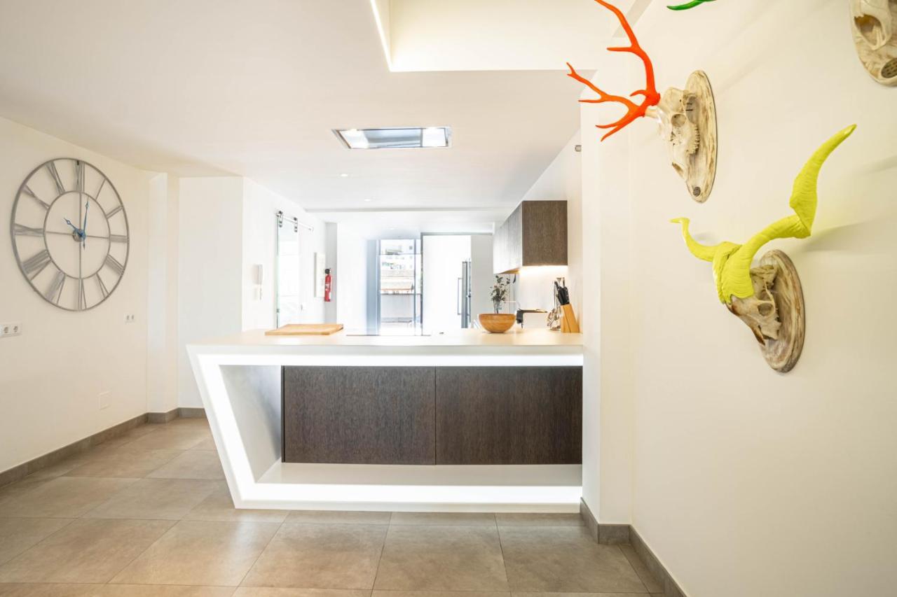 Grand Terrace Apartment In Puerto De Alcudia Eksteriør bilde